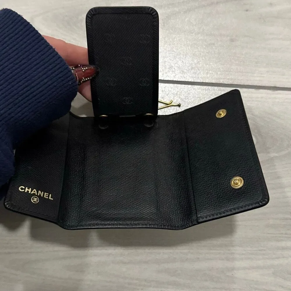 Authentic CHANEL‎ 6-key Case Women's Black Wallet vintage   Has only 4 key hooks